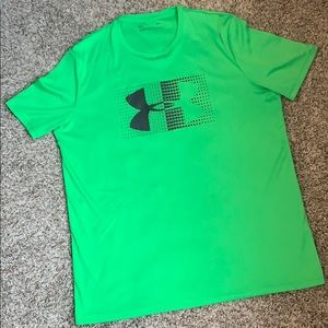 Only worn once! Under Armour T-Shirt!